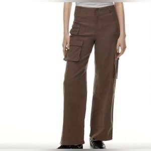 Aritzia Wilfred Free Women's Brown Cargo Pants Size 4